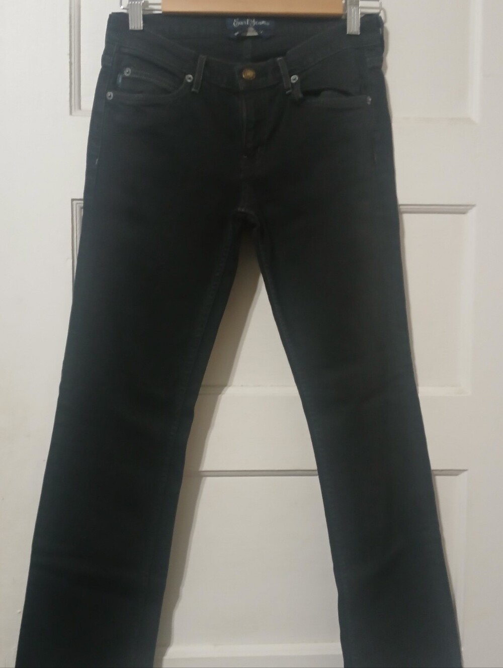 Slim Straight Womens Jeans in Black